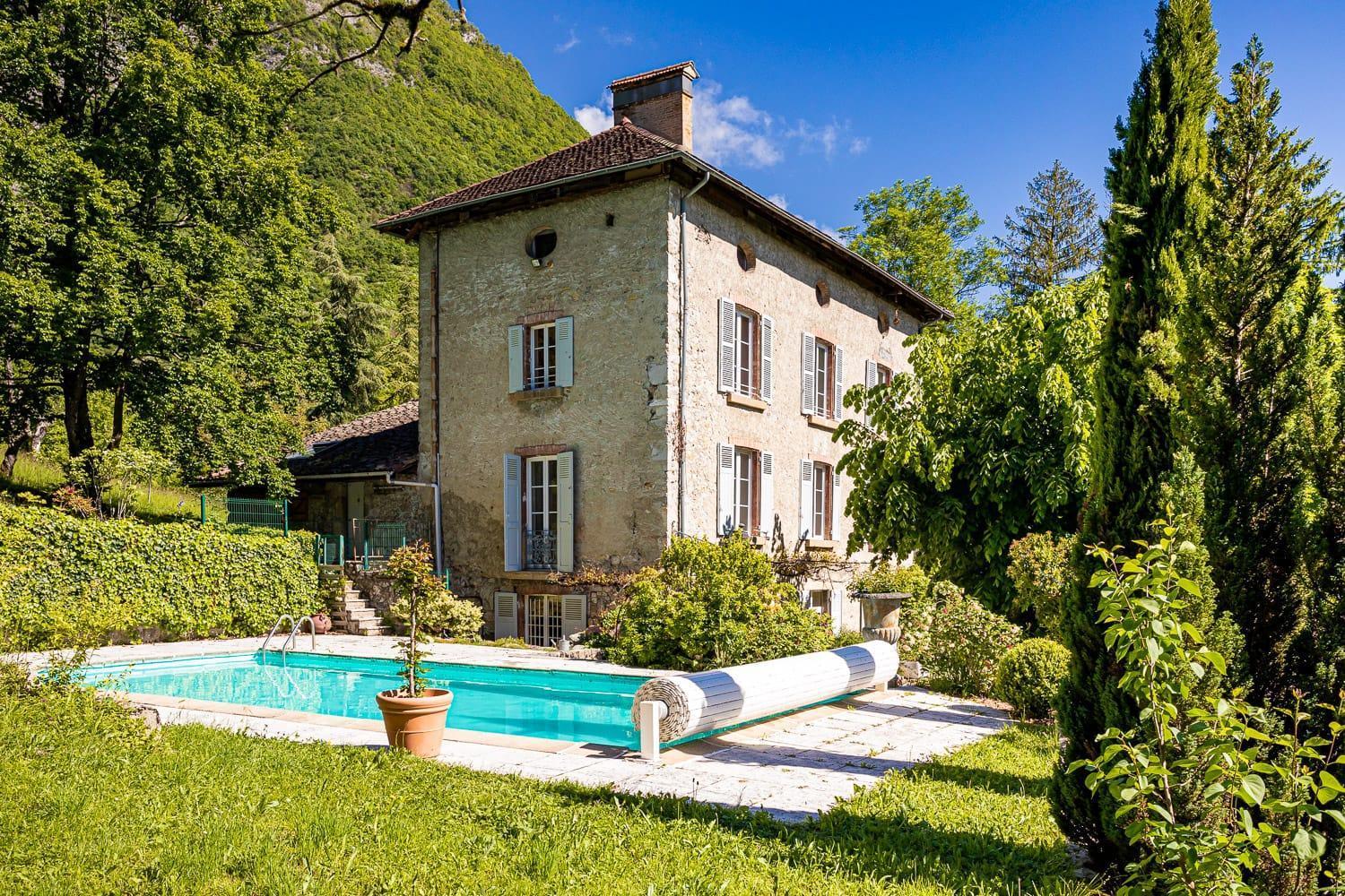 Chateau Monts Blancs Lumbin ภายนอก รูปภาพ